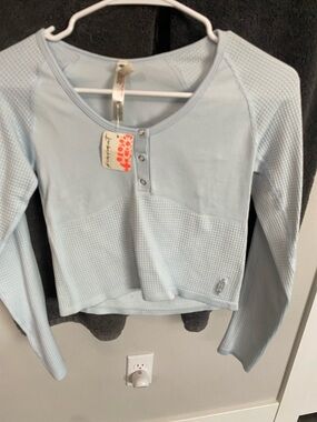 NWT Free People Light Blue Long Sleeve Henley Cropped Top M/L